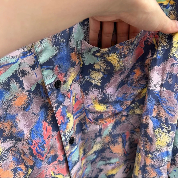 100% Silk Art Teacher Button Up Collared Shirt Size Medium - Picture 3 of 7
